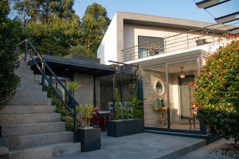 Moradia individual T5 com piscina em Ponte de Lima