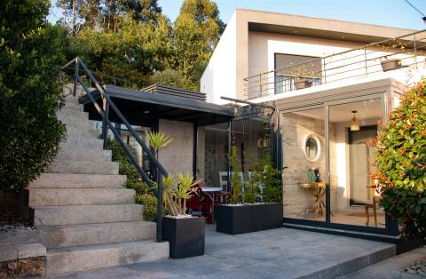 Moradia individual T5 com piscina em Ponte de Lima