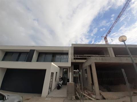 Moradia em Banda T3 DUPLEX Venda em Viana do Castelo (Santa Maria Maior e Monserrate) e Meadela,Viana do Castelo