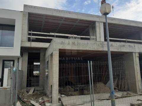 Moradia em Banda T3 DUPLEX Venda em Viana do Castelo (Santa Maria Maior e Monserrate) e Meadela,Viana do Castelo