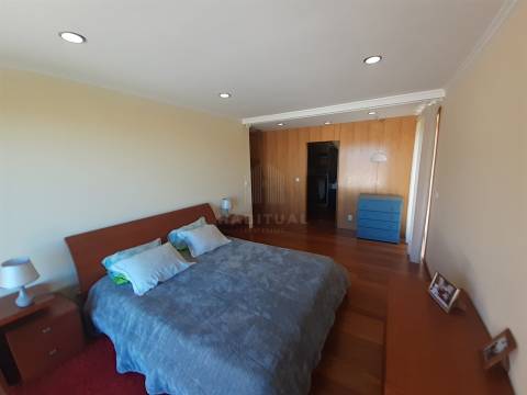 MORADIA ISOLADA T3+2 NO CASTELO DO NEIVA COM VISTA MAR