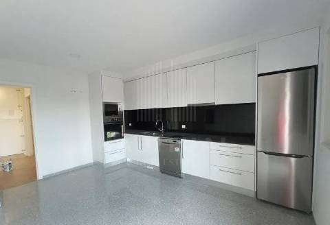 APARTAMENTO T4 DUPLEX EM CREIXOMIL