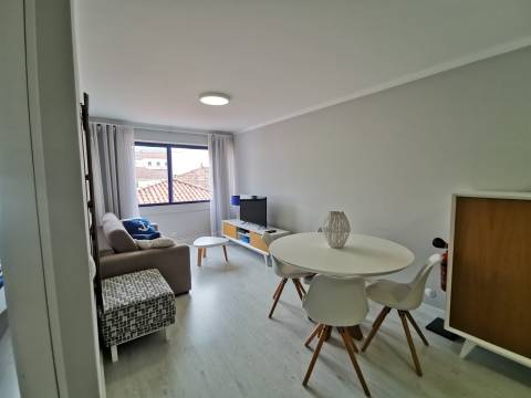 Apartamento T1 em Vila Praia de Ancora - Primeira linha