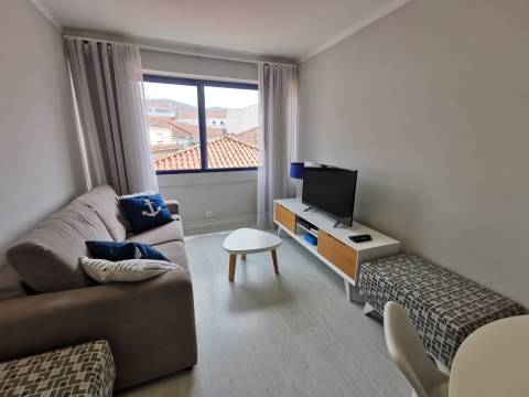 Apartamento T1 em Vila Praia de Ancora - Primeira linha