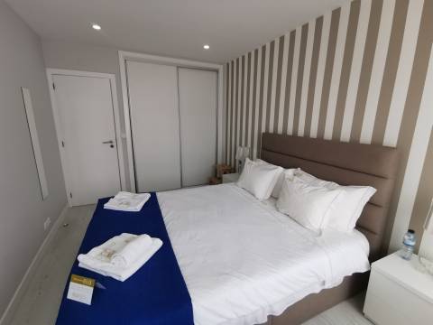 Apartamento T1 em Vila Praia de Ancora - Primeira linha