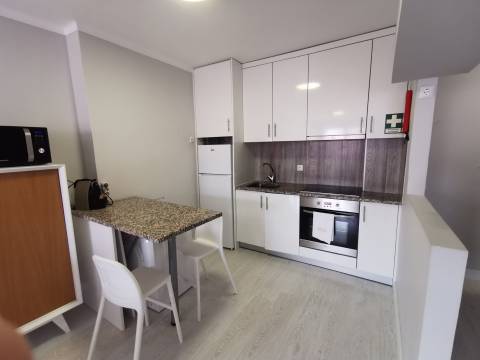 Apartamento T1 em Vila Praia de Ancora - Primeira linha