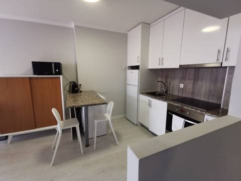 Apartamento T1 em Vila Praia de Ancora - Primeira linha