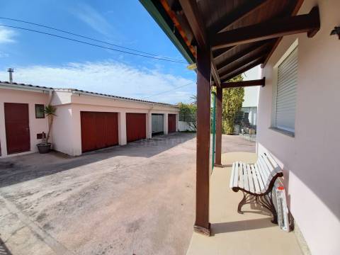 ANDAR MORADIA T2  NA MEADELA