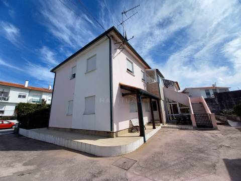 ANDAR MORADIA T2  NA MEADELA