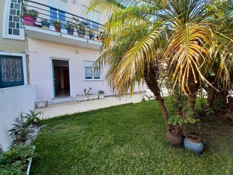 ANDAR MORADIA T2  NA MEADELA