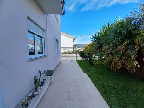 ANDAR MORADIA T2  NA MEADELA