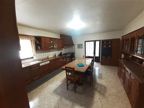 MORADIA T5 EM ESTORÃOS - PONTE DE LIMA