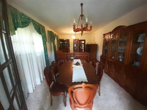 MORADIA T5 EM ESTORÃOS - PONTE DE LIMA