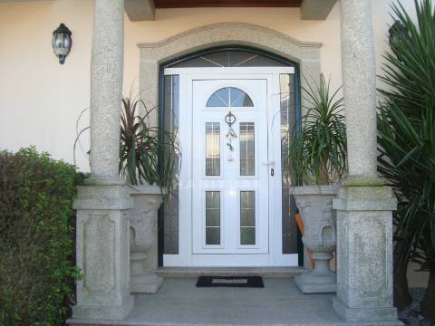 Moradia T5 em Balugães, Barcelos