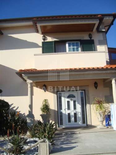 Moradia T5 em Balugães, Barcelos