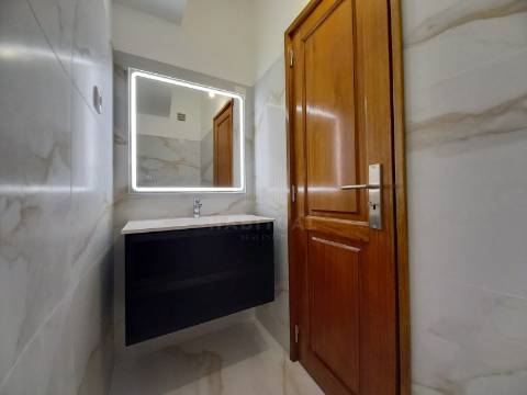 APARTAMENTO T3 COM TERRAÇO NO CENTRO DA CIDADE DE VIANA DO CASTELO