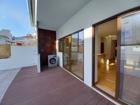 APARTAMENTO T3 COM TERRAÇO NO CENTRO DA CIDADE DE VIANA DO CASTELO