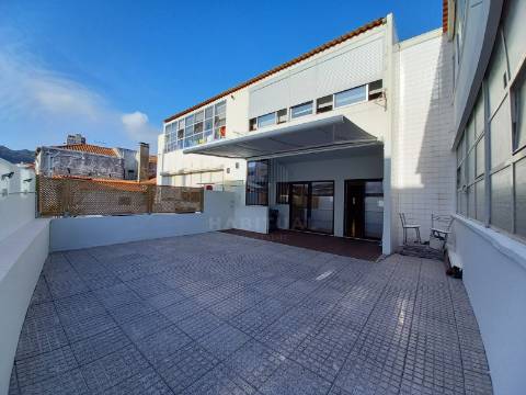 APARTAMENTO T3 COM TERRAÇO NO CENTRO DA CIDADE DE VIANA DO CASTELO