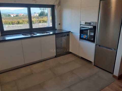 MORADIA TÉRREA T3 EM SUBPORTELA