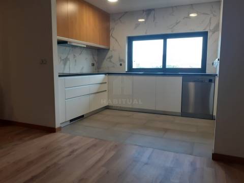 MORADIA TÉRREA T3 EM SUBPORTELA