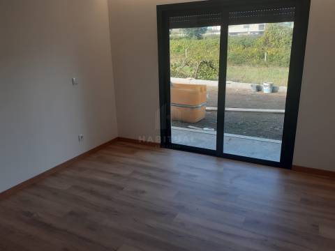 MORADIA TÉRREA T3 EM SUBPORTELA