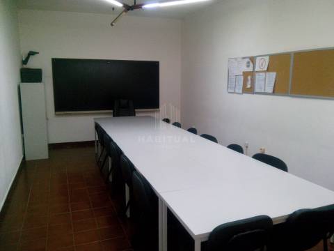 Loja em VILA NOVA DE CERVEIRA