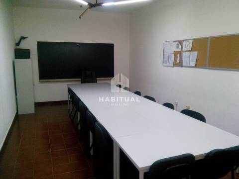 Loja em VILA NOVA DE CERVEIRA