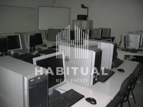 Loja em VILA NOVA DE CERVEIRA