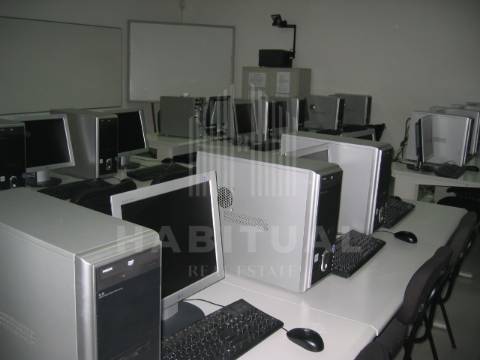 Loja em VILA NOVA DE CERVEIRA