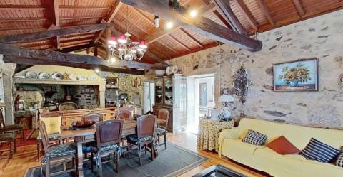 MORADIA T4+1 NA MEADELA ( COVA)