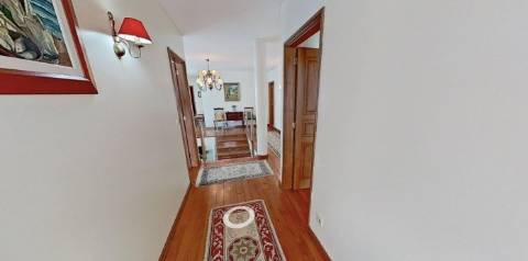 MORADIA T4+1 NA MEADELA ( COVA)