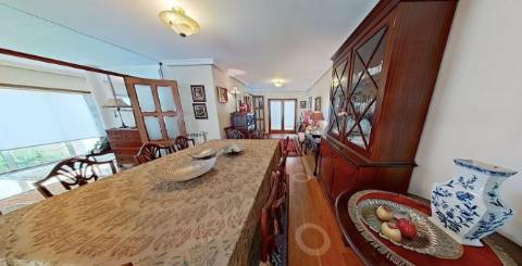 MORADIA T4+1 NA MEADELA ( COVA)