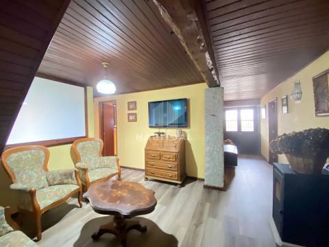 Moradia T7 com Vistas Rio em Seixas