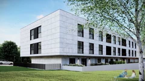 Apartamento T3 de R/C  em Arcos de Valdevez   com Logradouro