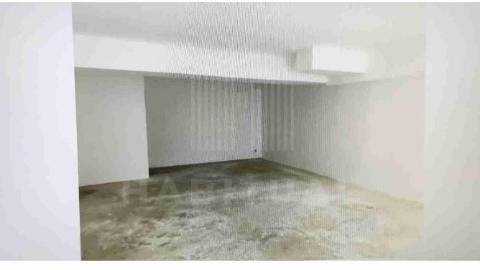 Loja comercial em Darque