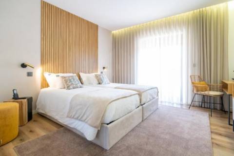 QUINTA COM LICENÇA PARA HOTEL 4 ESTRELAS EM PONTE DE LIMA