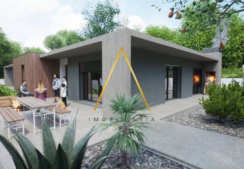 Moradia Isolada T4, junto à cidade