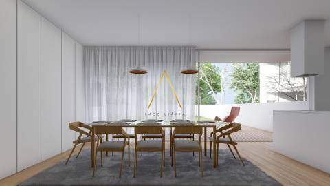 Moradia Geminada T4 junto à cidade