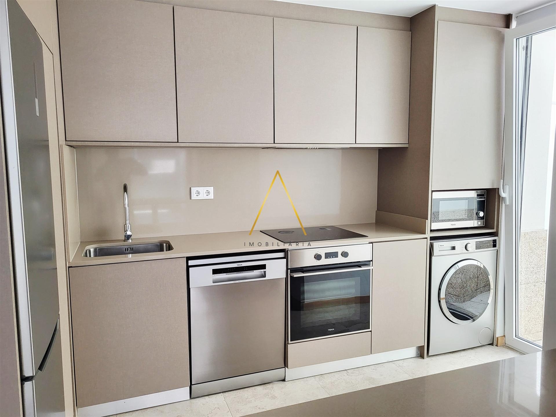 Apartamento T2 com terraço no centro da cidade