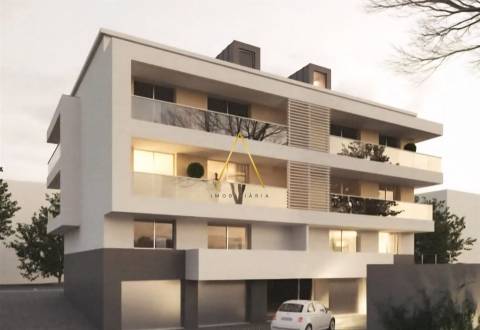 Apartamento T0 em construção, junto à cidade