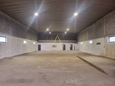 Armazém  Arrendamento em Mundão,Viseu