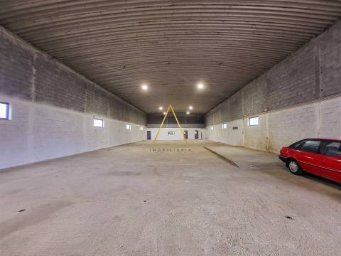 Armazém  Arrendamento em Mundão,Viseu