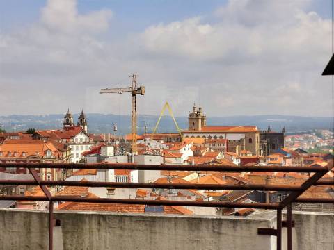 Exclusivo Apartamento T3 Recuado com Terraço de Sonho – Centro da Cidade