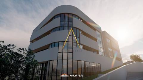 Espaço comercial com 315 m2,  garagem e arrumo