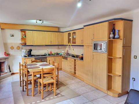 Moradia T2+2 Venda em Silgueiros,Viseu