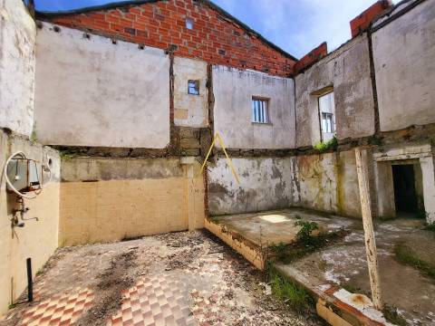 Moradia para reconstruir