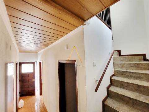 Moradia T3 , junto à cidade