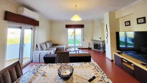 Apartamento T3, com Terraço