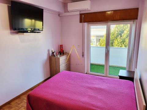 Apartamento T3, com Terraço