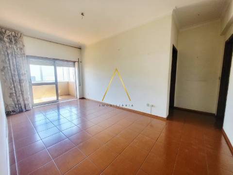 Apartamento T1 localizado no centro da cidade